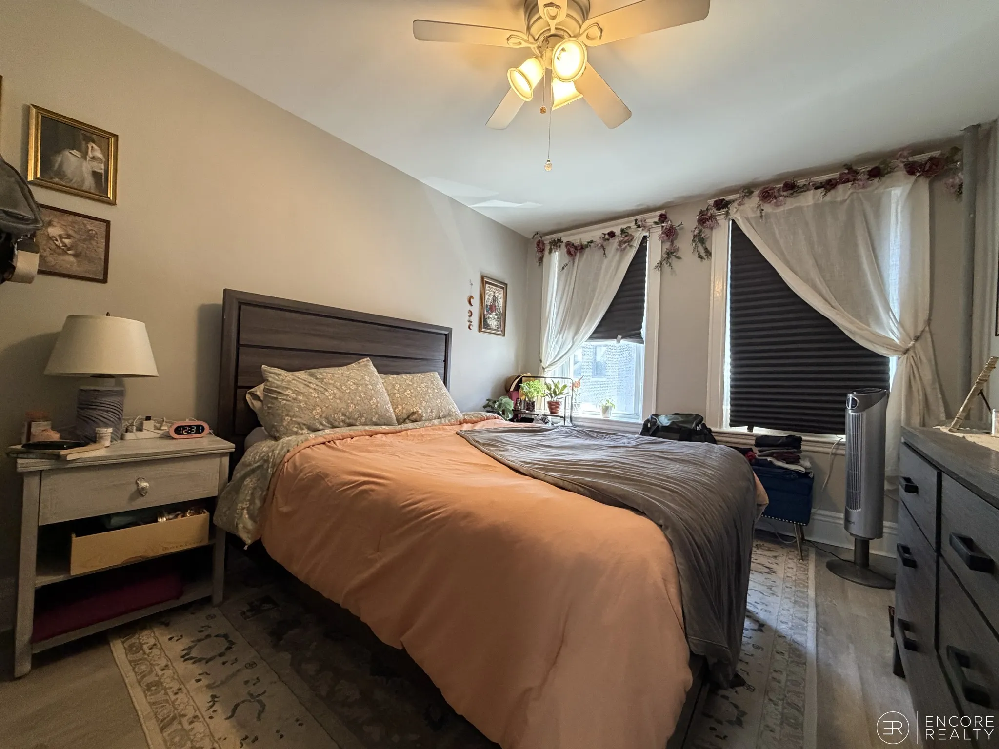 376 Riverway, Mission Hill