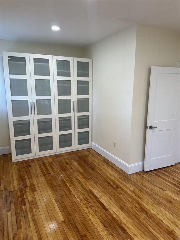 2 Arlington St, Neighborhood Nine