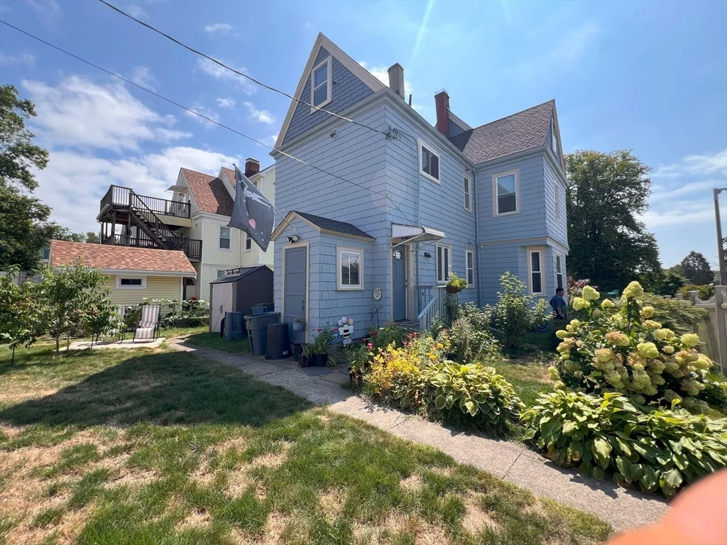 25 Rowena St, Dorchester