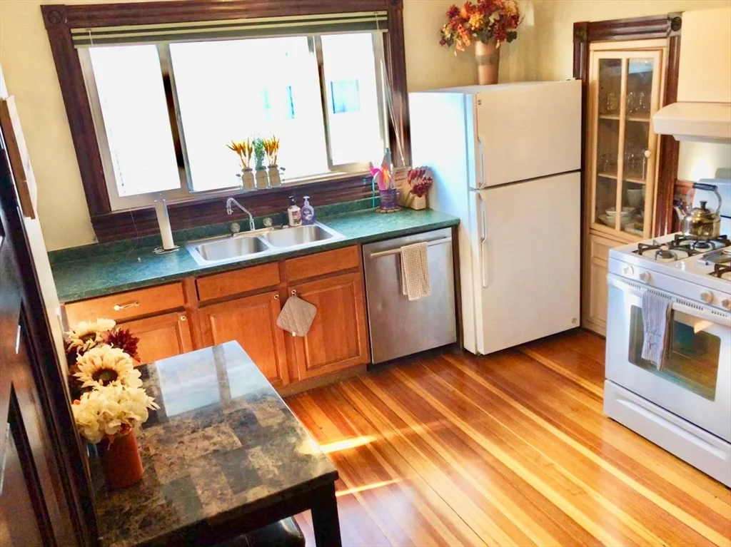 24-26 Marshall St, Medford