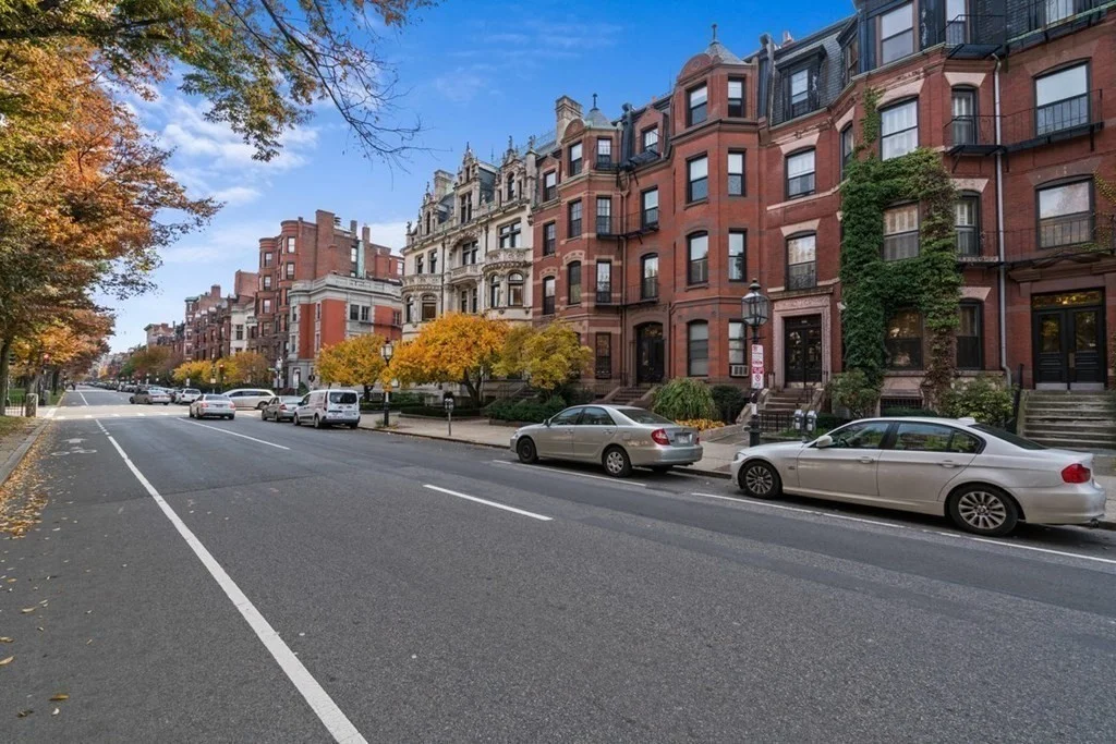 320 Commonwealth Ave, Back Bay