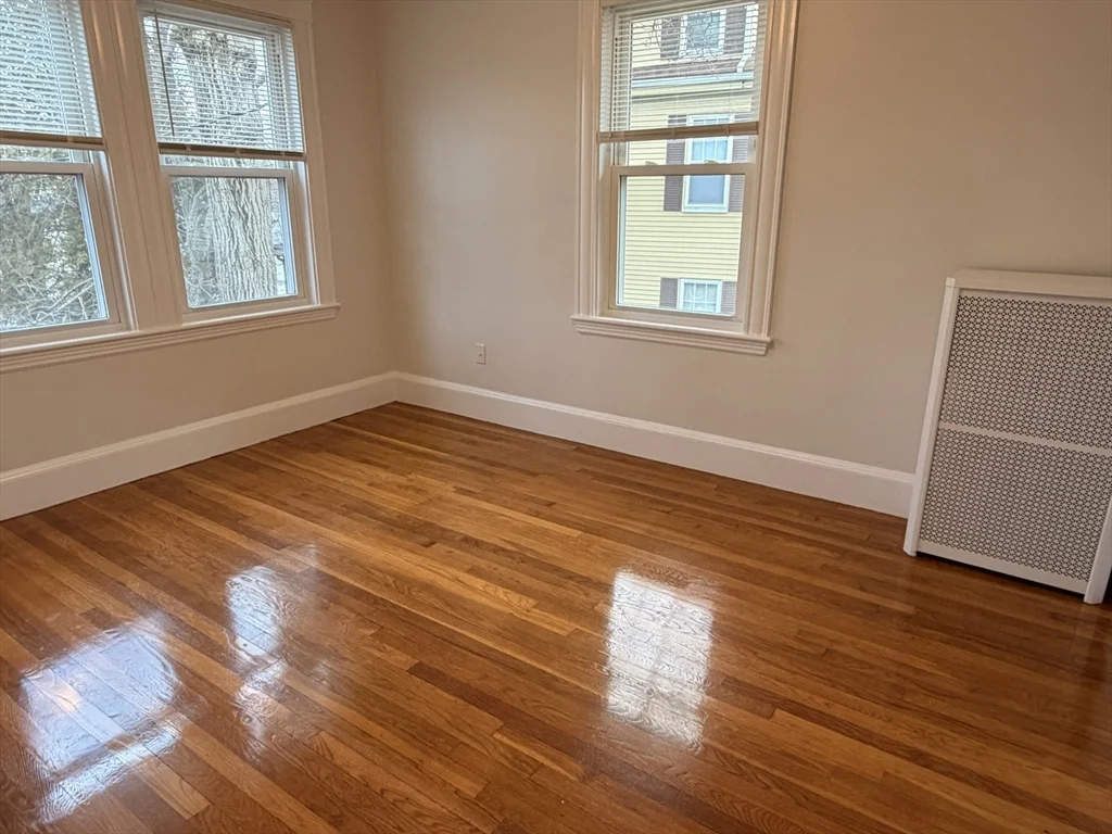 252 Auburndale Ave, Auburndale