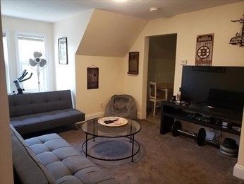 71 Adams St, Medford