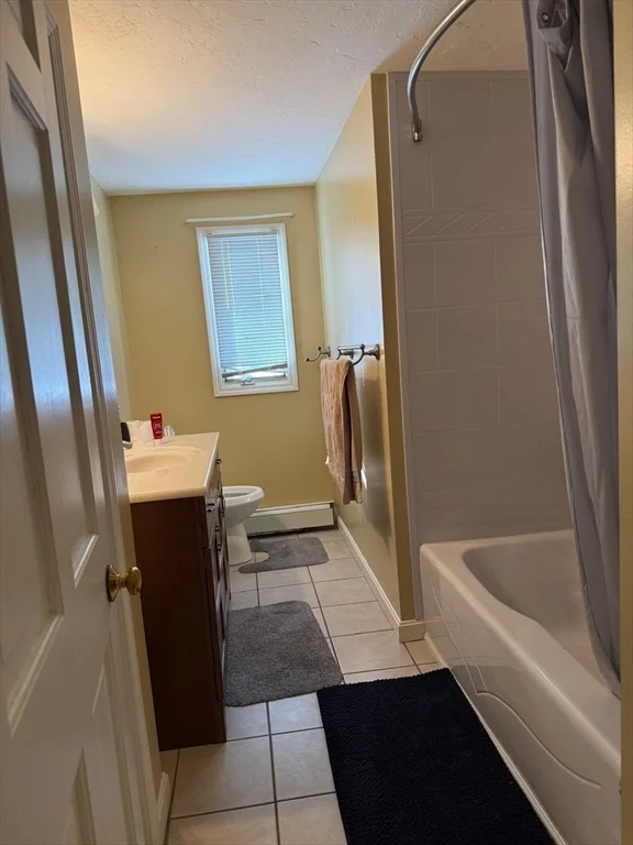 11 Bluegrass Ln, Shrewsbury