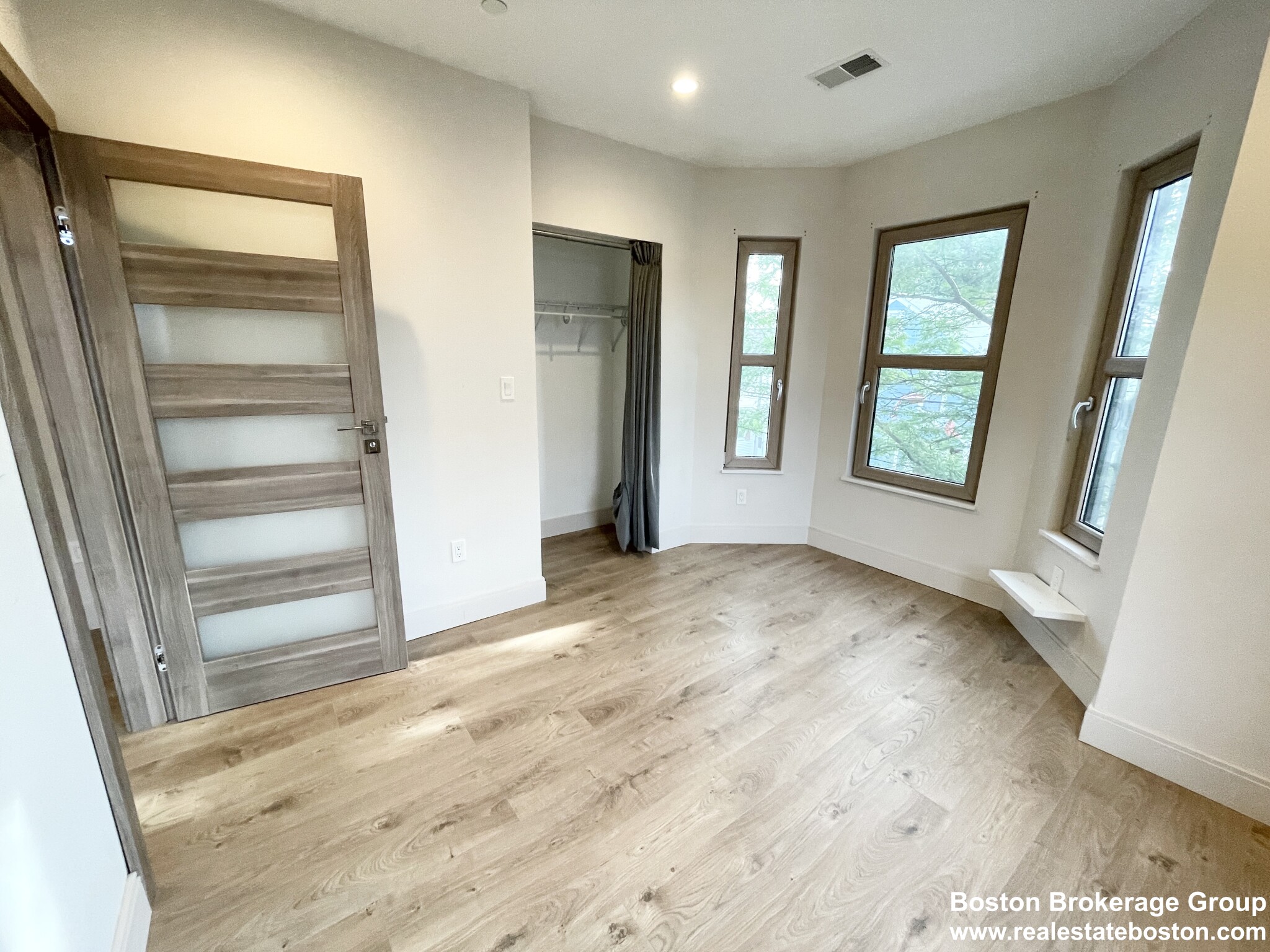 118 Buttonwood St, Dorchester