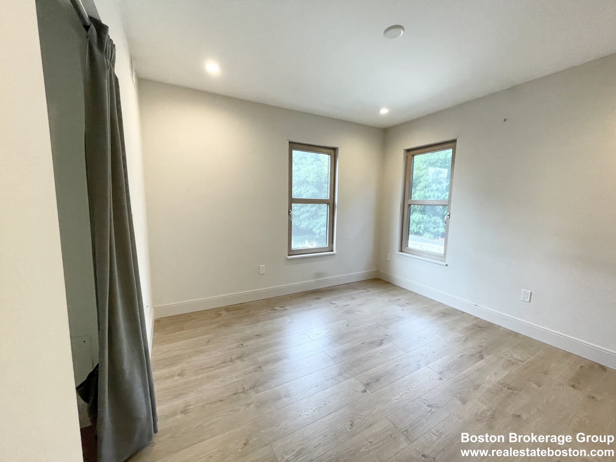 118 Buttonwood St, Dorchester