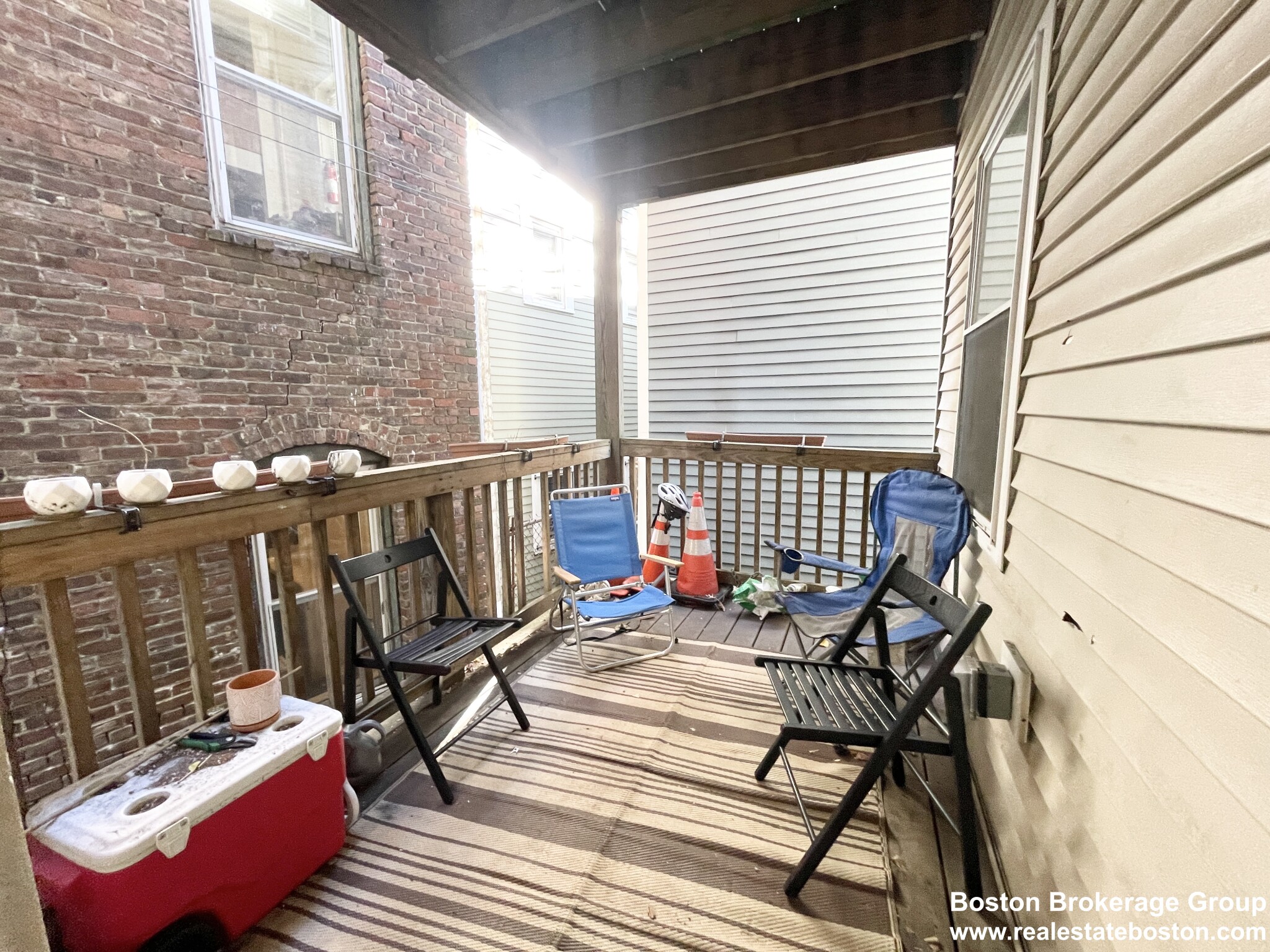 93 Hillside St, Mission Hill