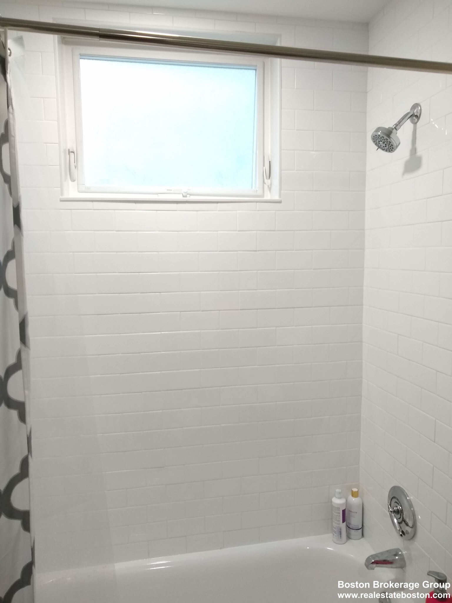 17 Ashley St, Jamaica Plain