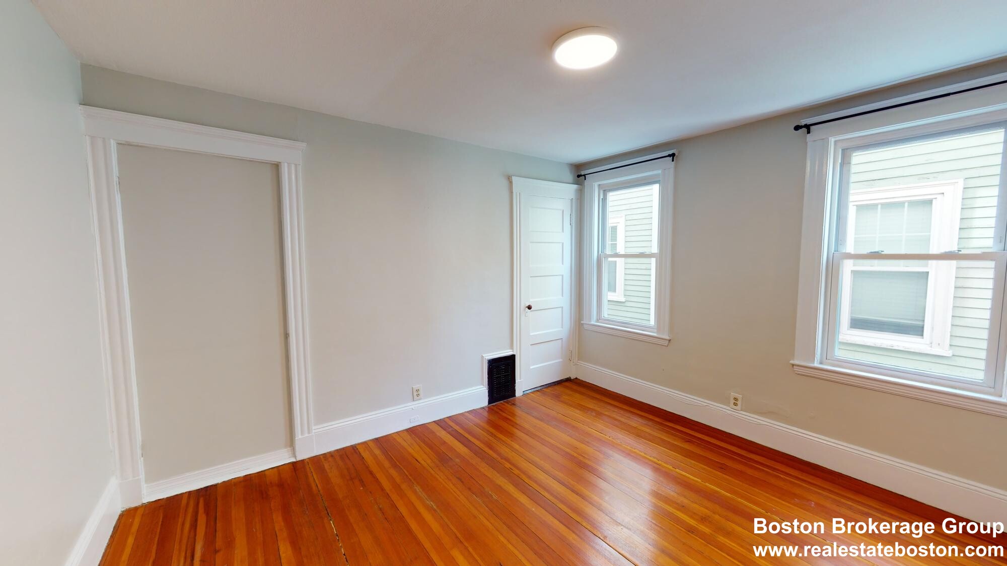 30 Roseclair St, Dorchester