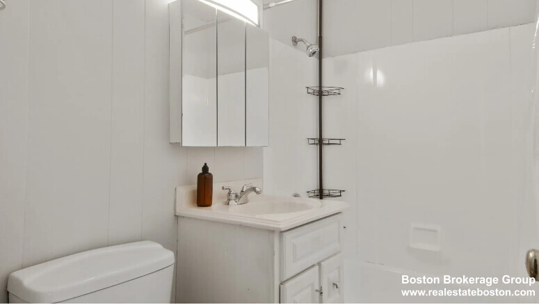 823 Dorchester Ave, Dorchester