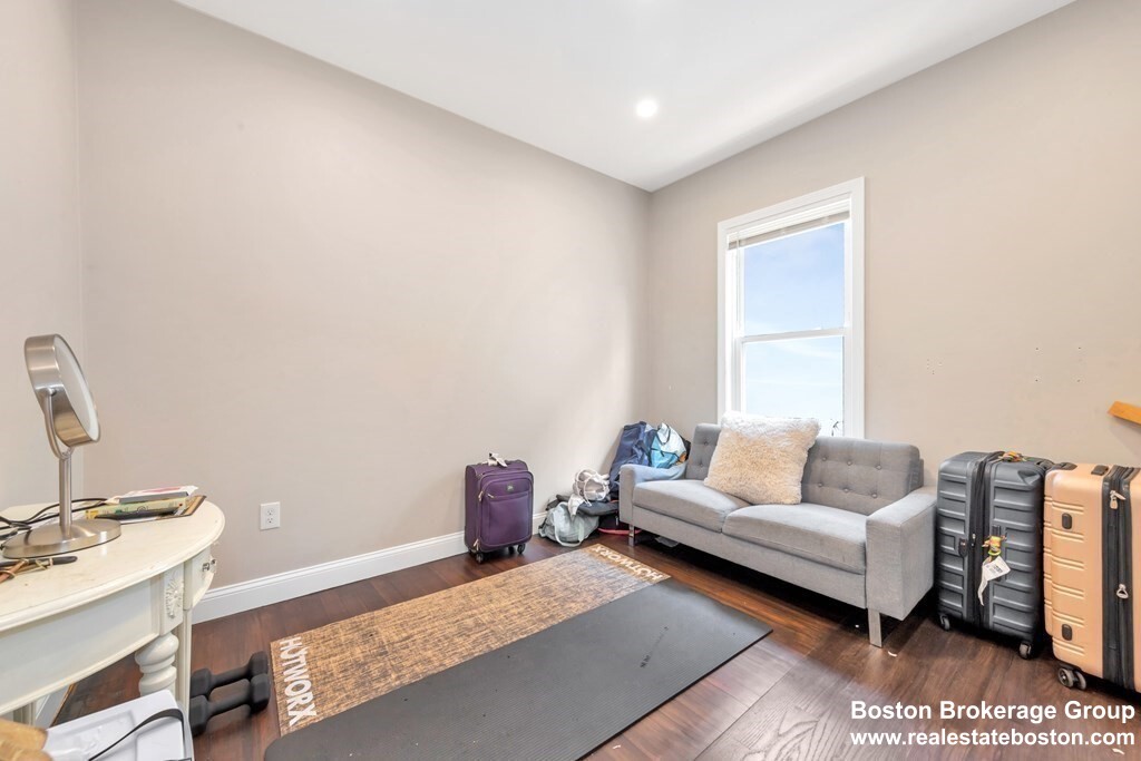 777 Columbia Rd, Dorchester