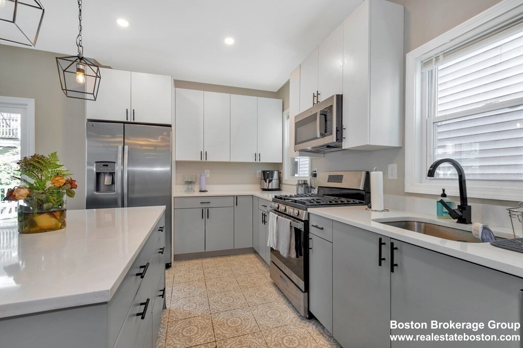 777 Columbia Rd, Dorchester