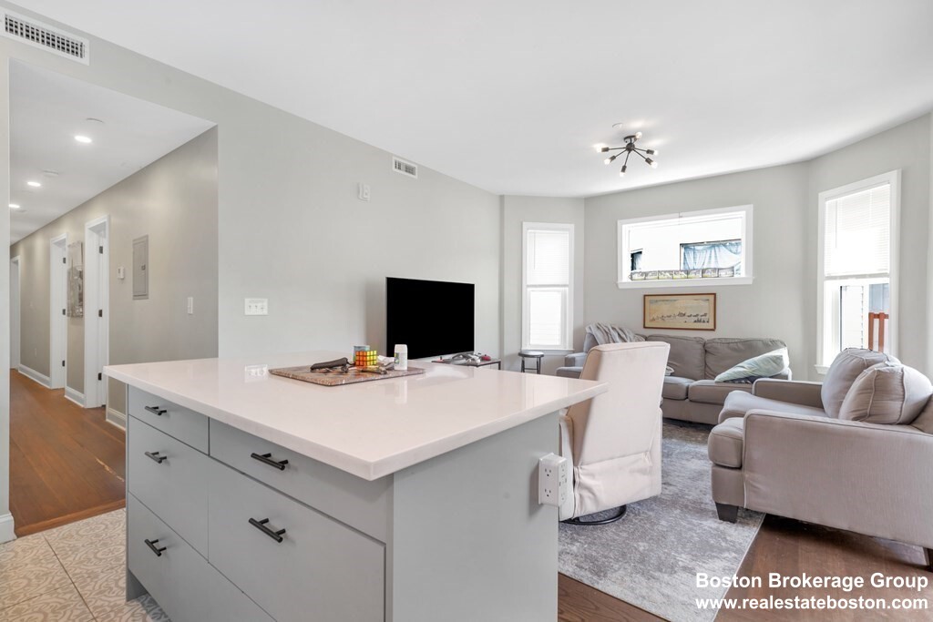 777 Columbia Rd, Dorchester