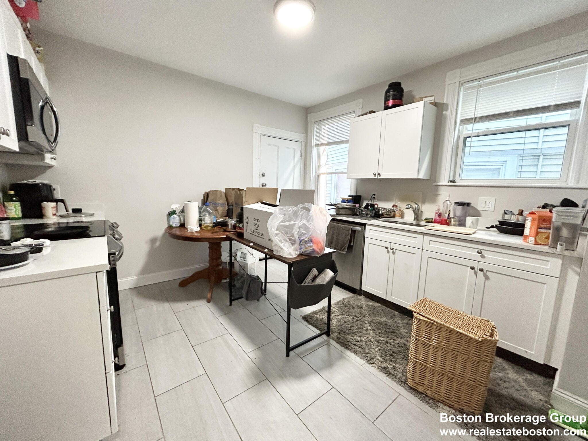 9 Mount Pleasant Ave, Roxbury