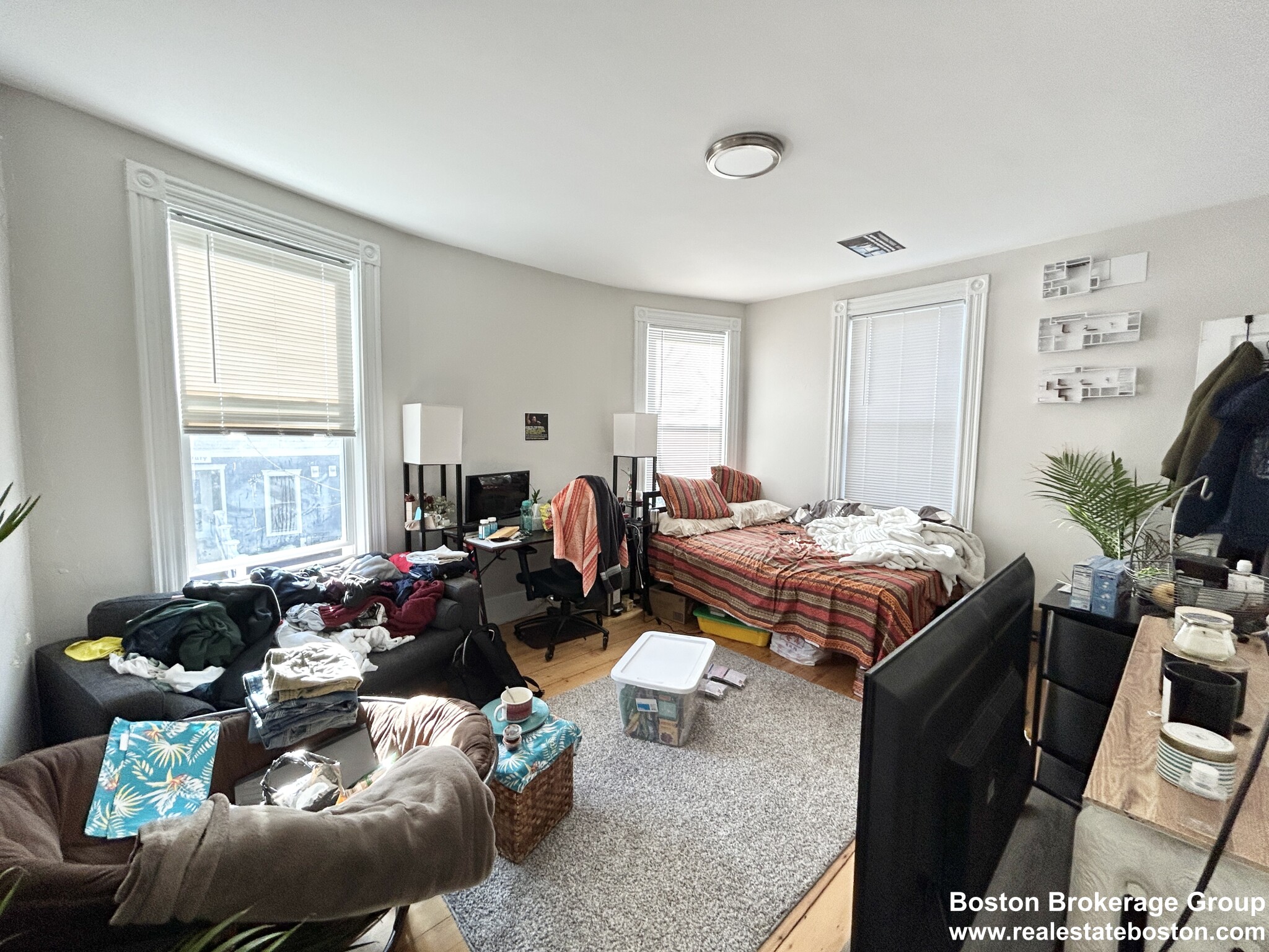 9 Mount Pleasant Ave, Roxbury