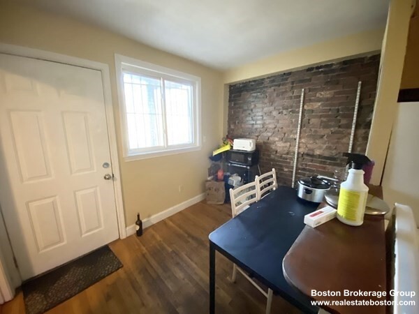 3 Parker Hill Ter, Mission Hill