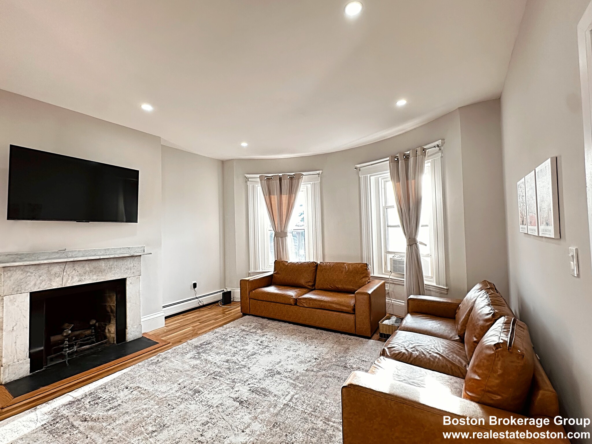 670 Massachusetts Ave, South End