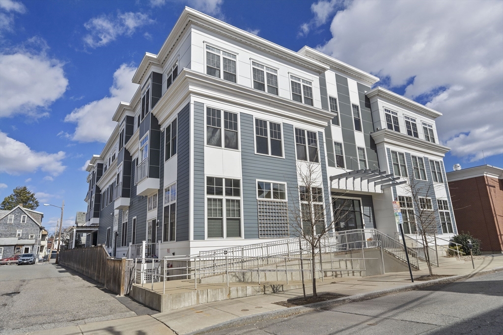 353 Summer St, Davis Square