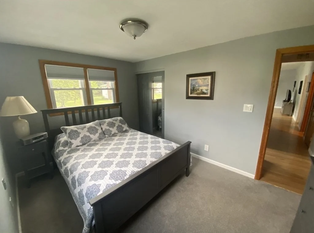 7 Cleveland Rd, Peabody