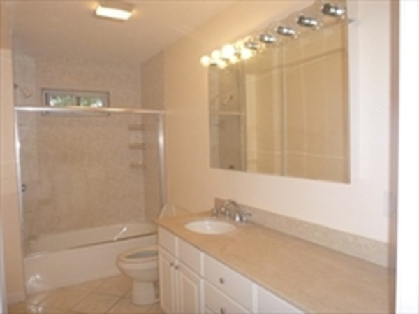 1132 West Boylston St, Summit