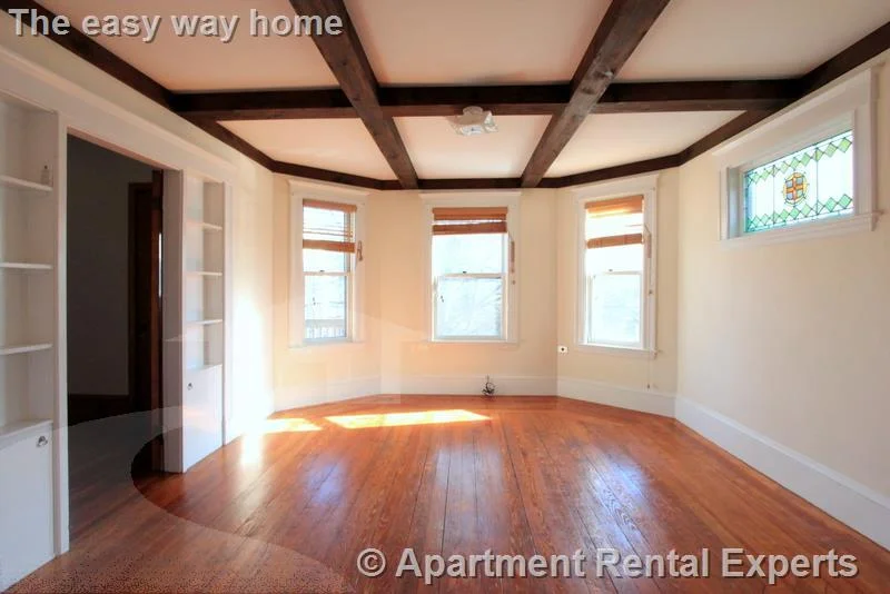 92 Rogers Ave, Ball Square