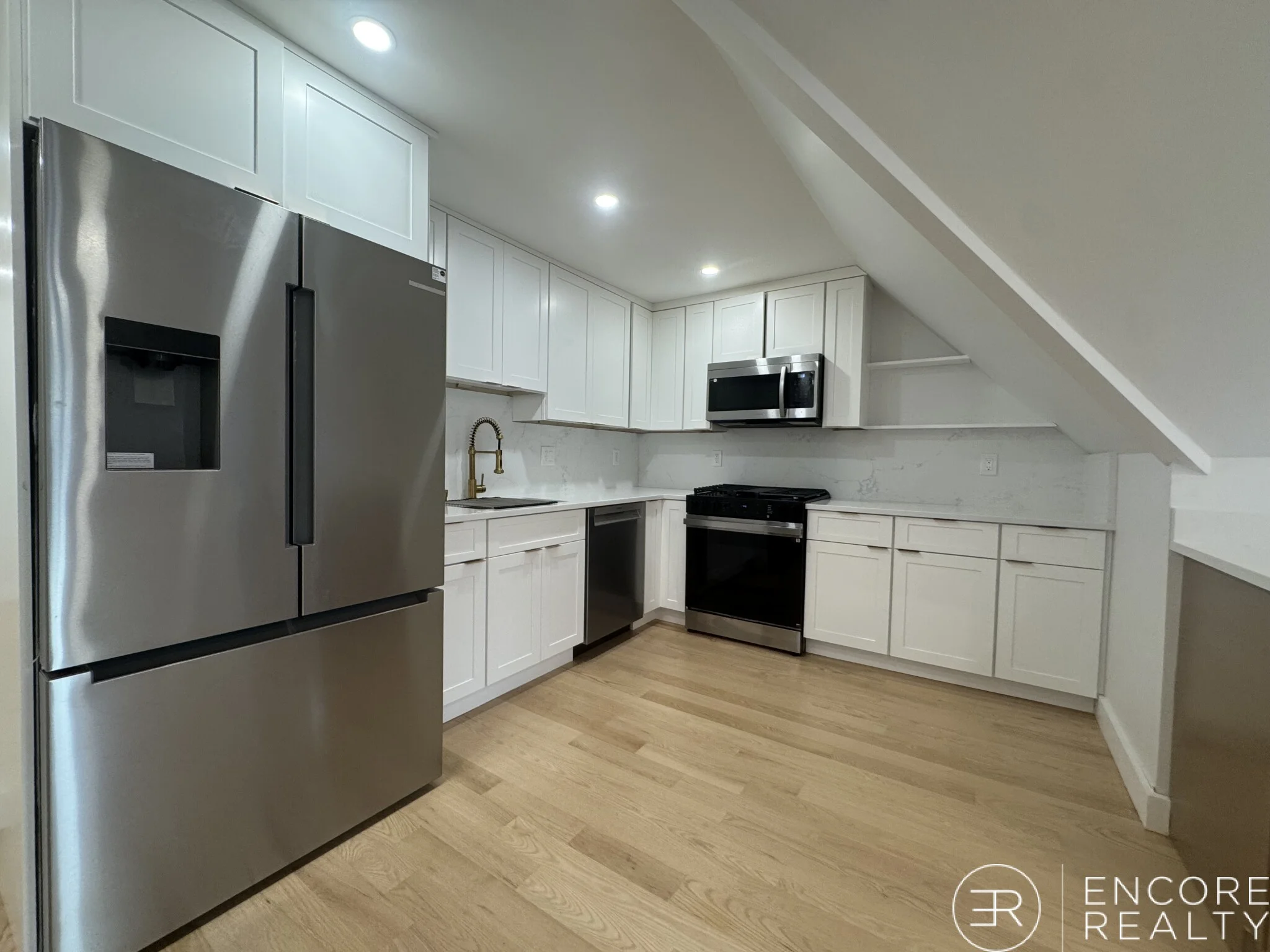 12 Sewall Ave, Winthrop