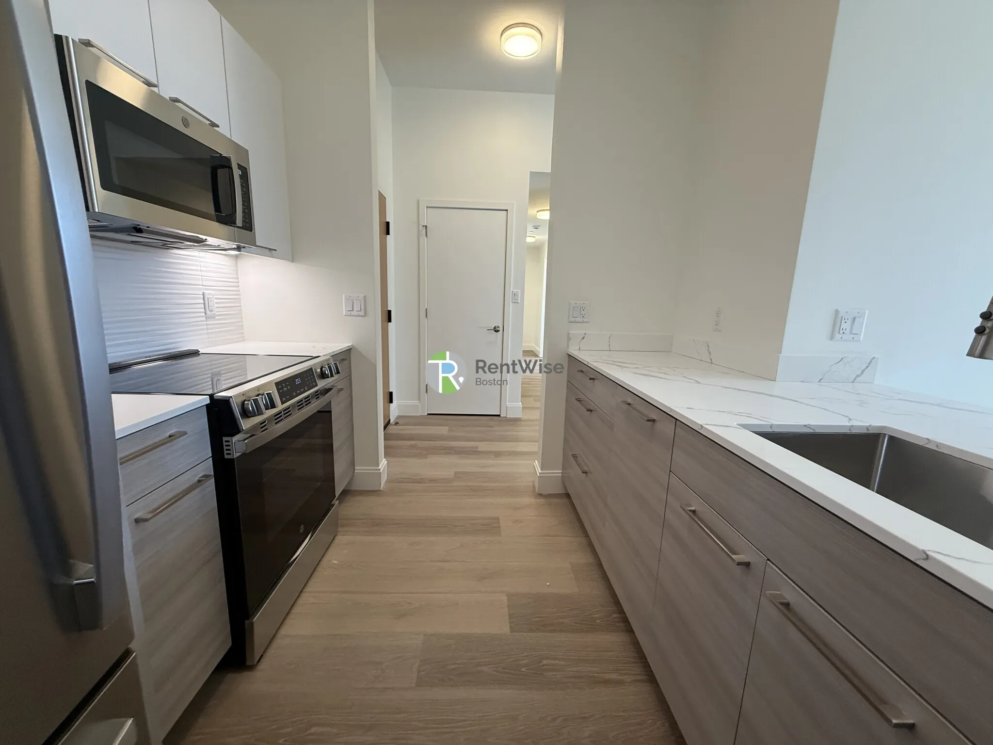 1079 Commonwealth Ave, Allston