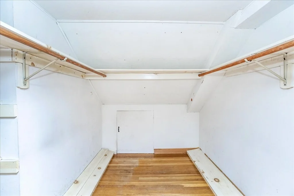 17 Boulder Rd, North Lexington