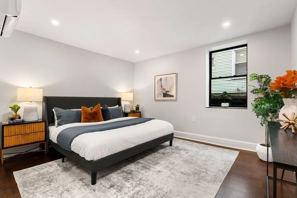 6 Pearl St, East Somerville