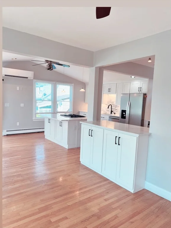 2 Meadow St, Salem