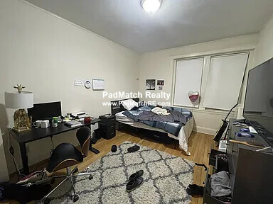 16 Alton Pl, Coolidge Corner