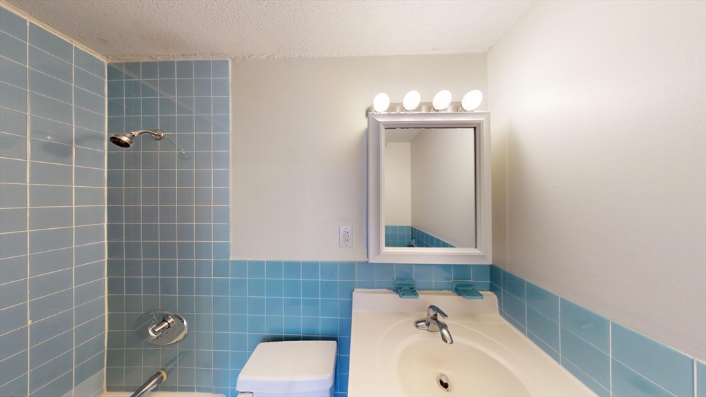 24 Highland Ave, Mid-Cambridge