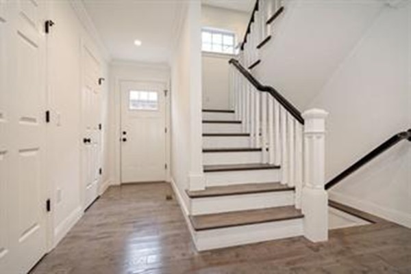 12 Ackers Ave, Brookline