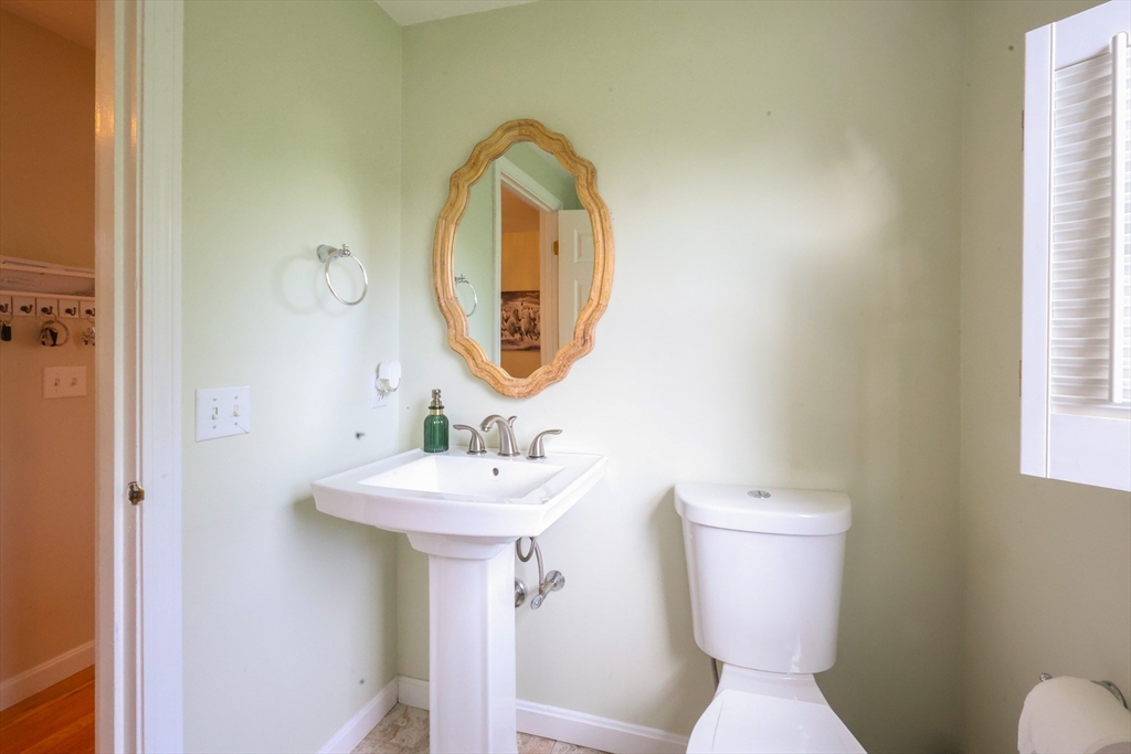 52 Galway Dr, North Attleboro