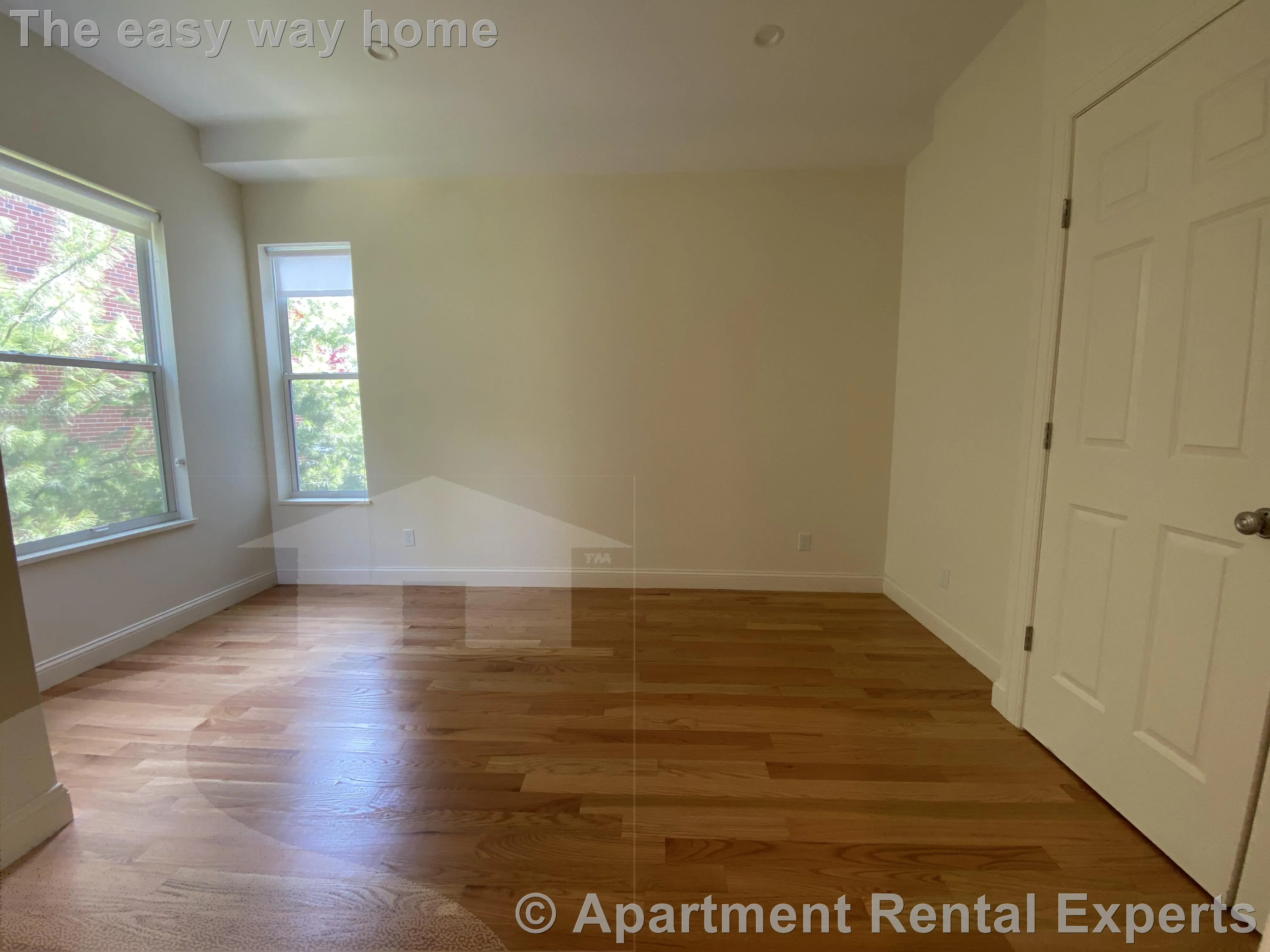 379 Harvard St, Harvard Square