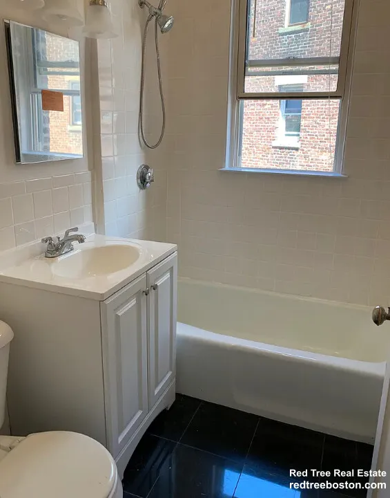 11 Scottfield Rd, Brighton