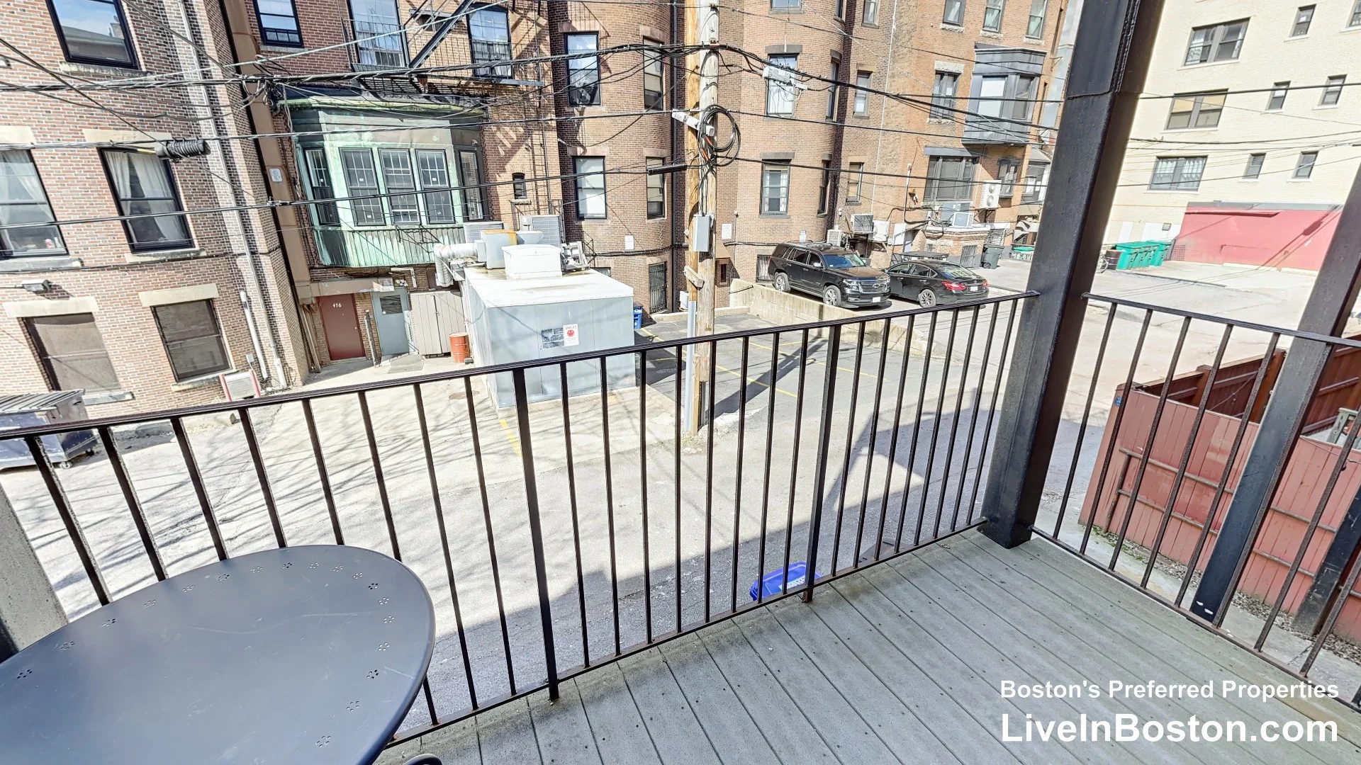 531 Newbury St, Fenway