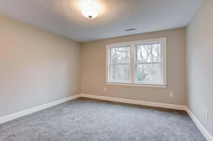 1 Adelman Rd, Wilmington