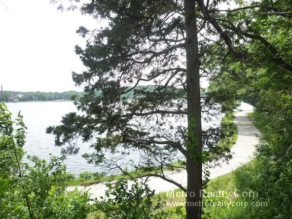 1950 Commonwealth Ave, Brighton