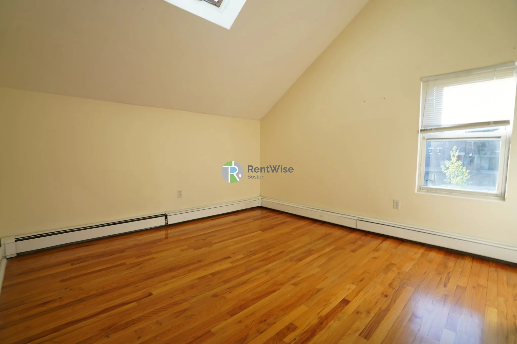 47 School St, Coolidge Corner