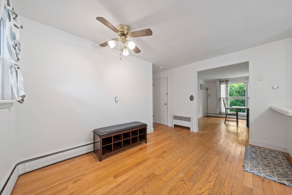 585 Washington St, Franklin