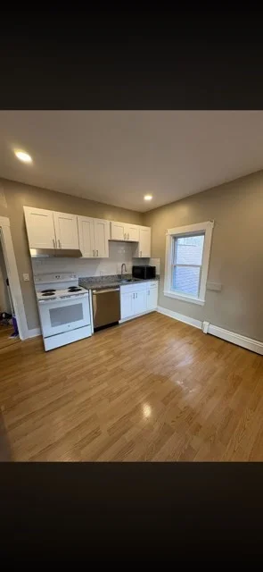 42-44 Cambridge St, Ayer