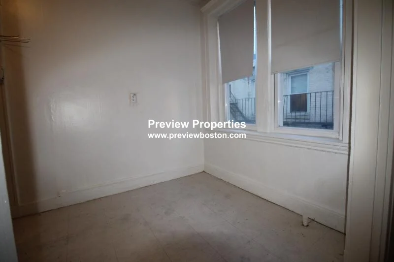 109 Brainerd Rd, Allston