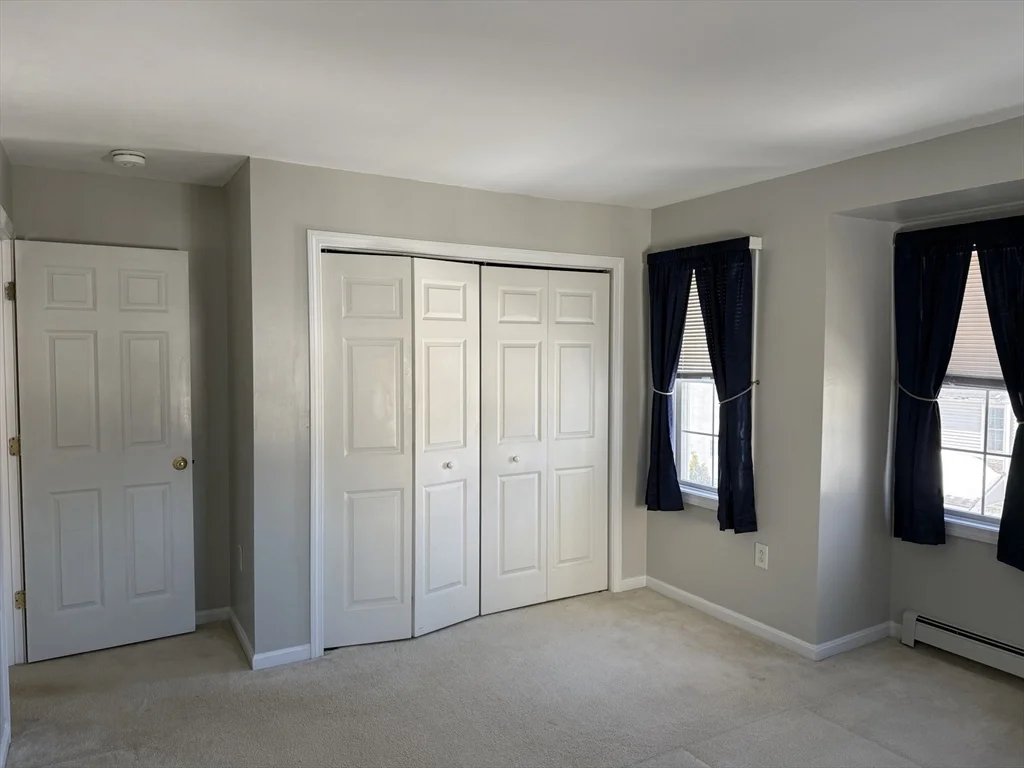 50 Wigwam Hill Dr, Worcester