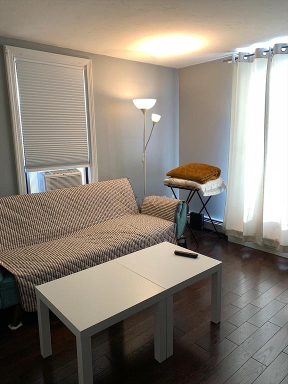 2 Saint Germain, Quincy