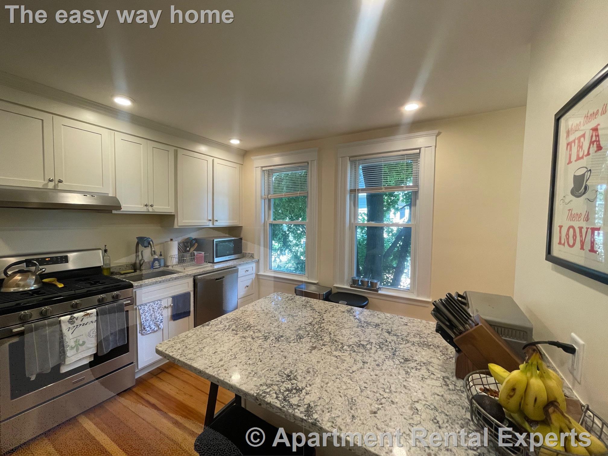 24 Ashland St, Porter Square