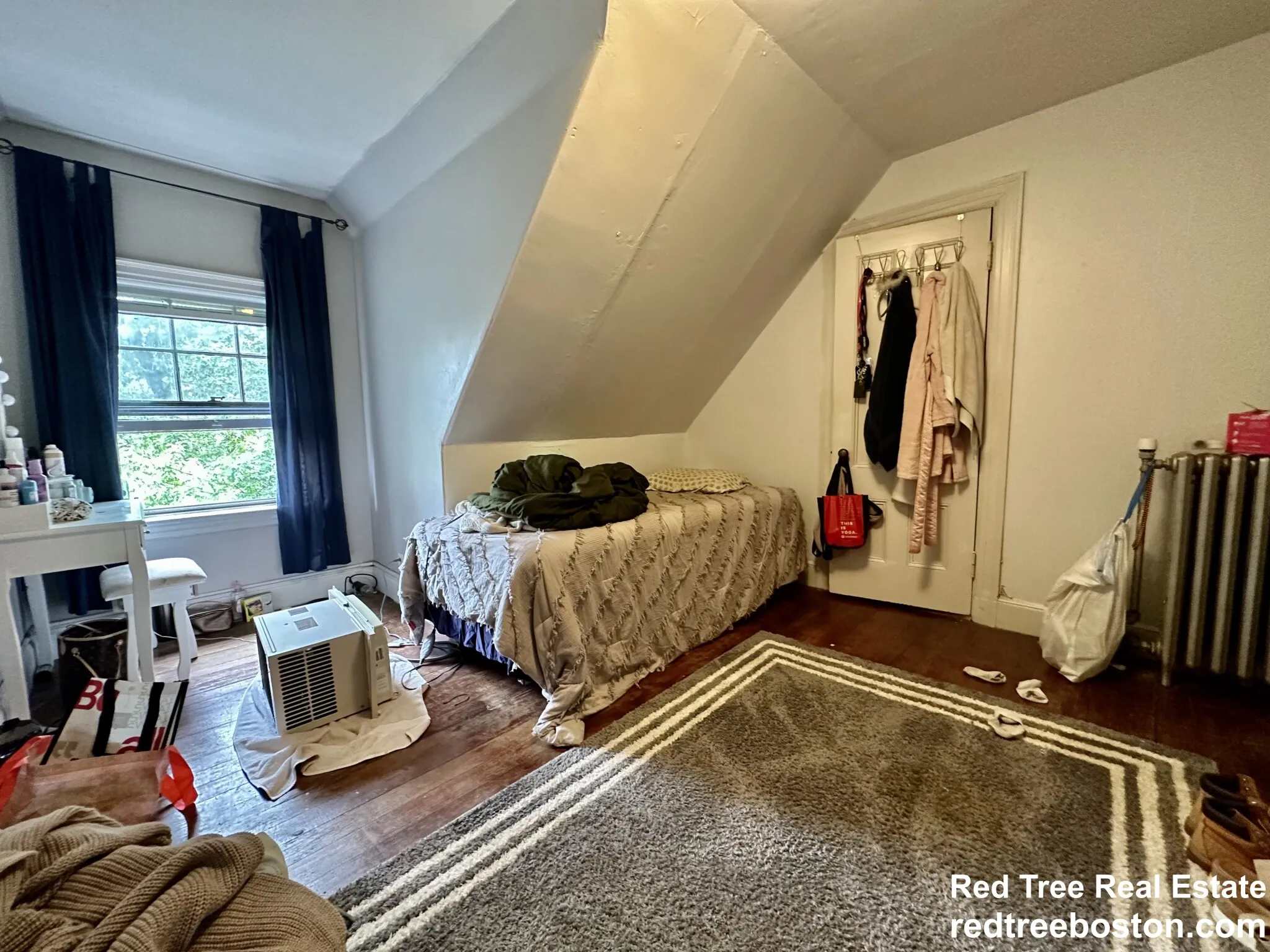 132 Kilsyth Rd, Brighton