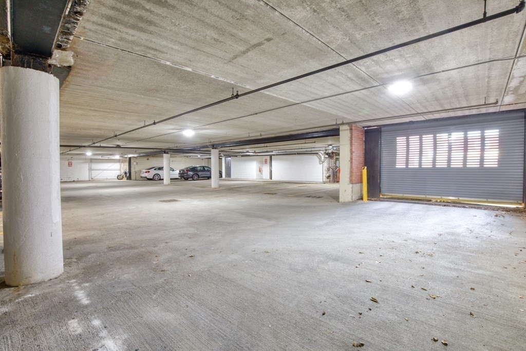 65 Beacon St, Somerville