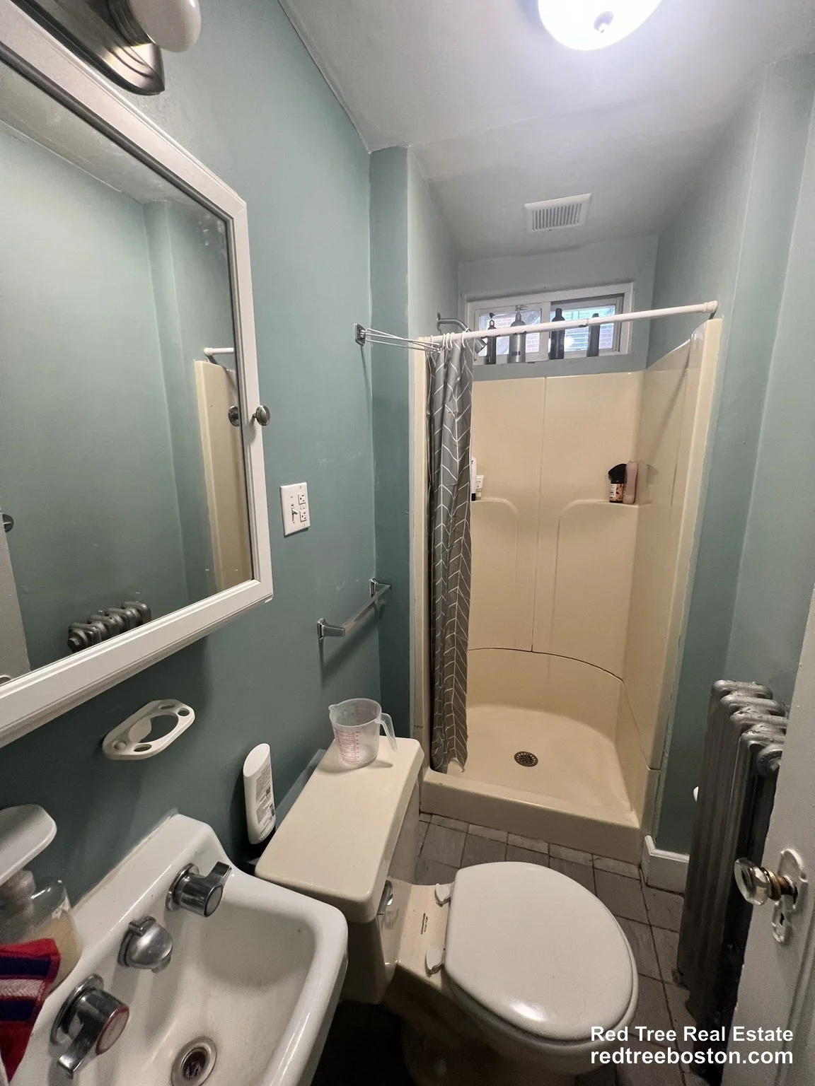 22 Commonwealth Ter, Brighton