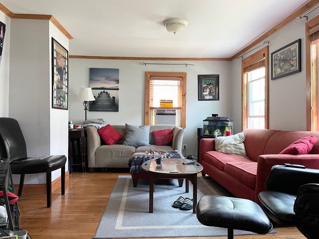 24 Jenkins St, South Boston